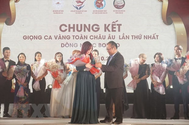 Final round of singing contest for Vietnamese in Europe held in Czech Republic